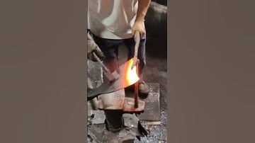 Clamped steel ax making process- Good tools and machinery can increase work efficiency