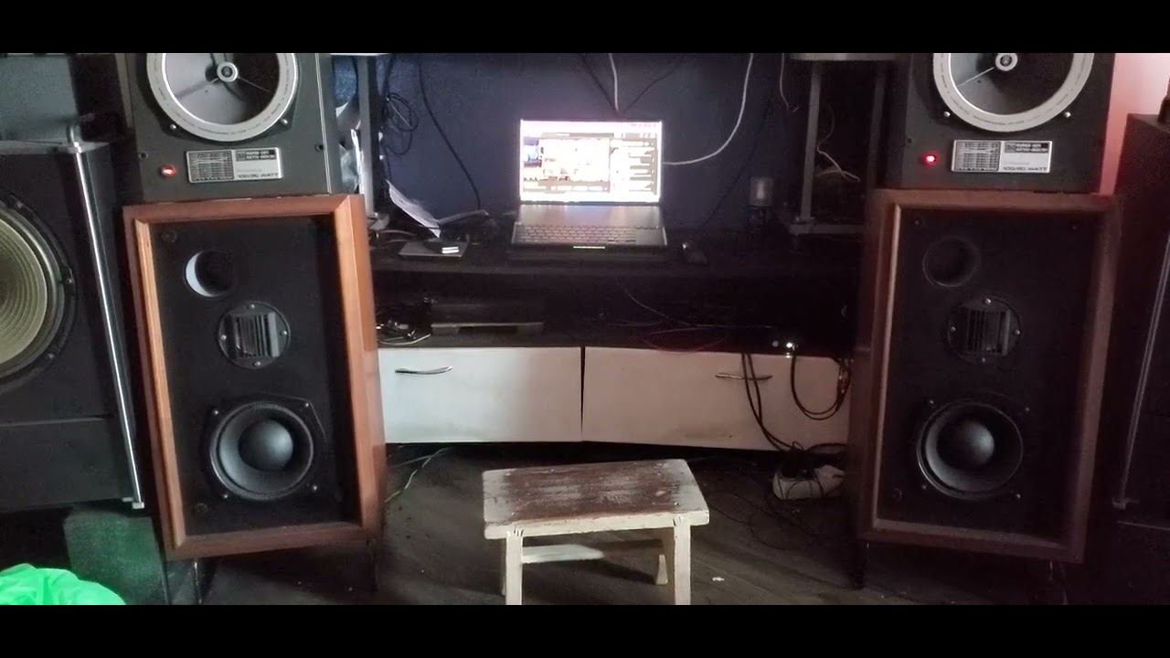 Hitachi Lo-d HS 500 - YouTube