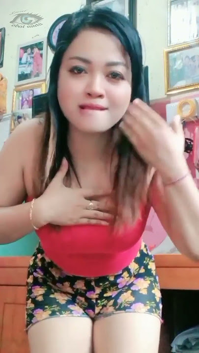 tante cantik goyang hot part I / #goyang #enak #goyangheboh #viral #goyanghot #tante  #bahan #tante