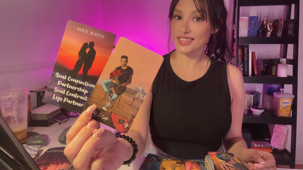 HERE THEY COME! IT IS GOING DOWN!🦩😻 This felt more like a personal reading 😏✨