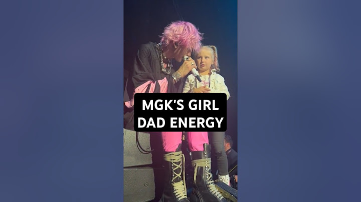 mgk's girl dad energy 🤗 when mgk brought a young fan on stage ❤️ fyi mgk has a 15-year-old daughter