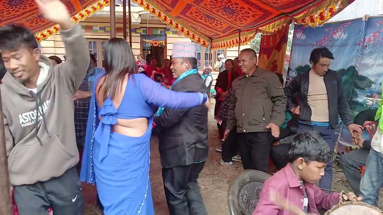 🌺 पञ्चे बाजामा माेटीसित नाच्दै नुवाकोटे  श्याम क्षितिज हेर्नुस् ।🌺