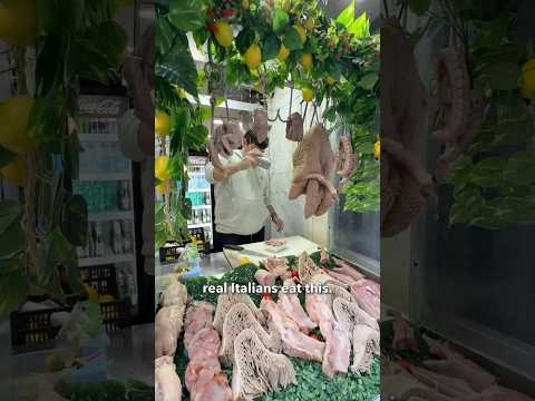 Real Italians don’t eat pizza and pasta… with Chef Luca #streetfood #italianfood