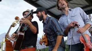 The Steel Wheels: "Workin' on a Building" HD chords