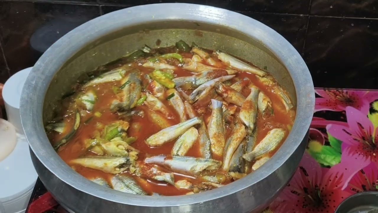 జెల్ల చేపలు పులుసు l small fish curry in telugu l jela chepalu curry