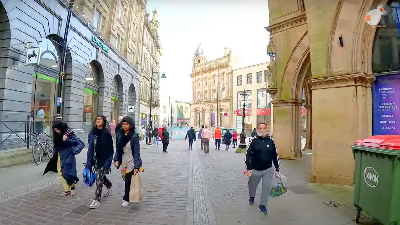 BRADFORD City Centre Walking Tour