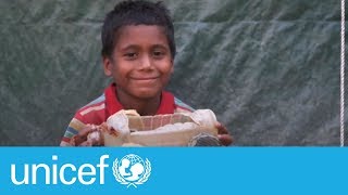 Rohingya refugee children make their own toys | UNICEF
