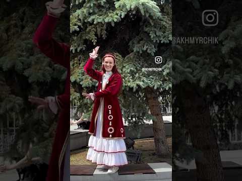 Давно мечтала о творческой съемке, потому что горжусь своей нацией и корнями. #фото #хомай #good