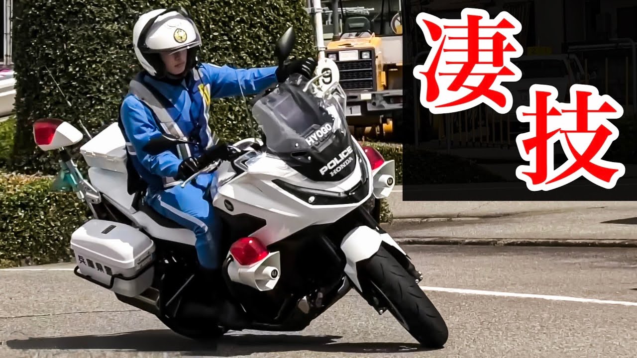 栃木県警察交通機動隊白バイ隊によるデモ走行!!! Honda祭り2015 - YouTube