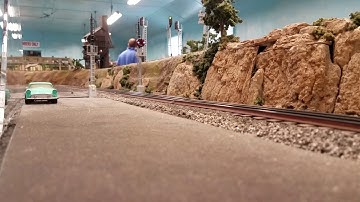 Sunset/3rd Rail SD9 Test Run