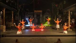 tari Midat Midut siswa SD Kanisius Babadan di The Waroeng of Raminten