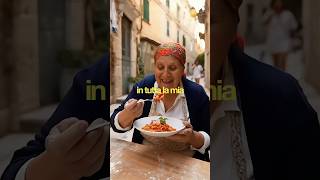L’Unica NONNA CHE TI PREPARA LE ORECCHIETTE PUGLIESI STREET FOOD!😱#shorts