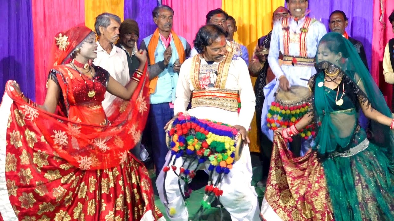 खड़ी राई//मोए आरा ररा कर आई रे जब मोहन ने बीन बजाई रे//गलता बनवार डूमर कार्यक्रम30.11.2022