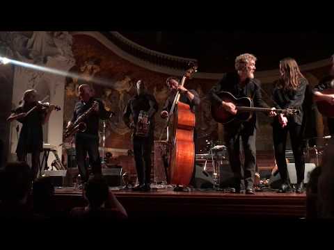 Glen Hansard - "Passing Through" (Leonard Cohen cover) - Barcelona 2019