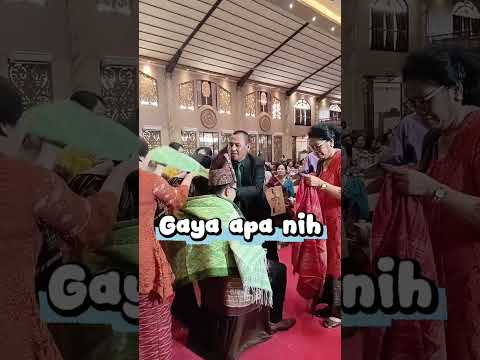 Gaya apa nih #lagubatakpopuler #bataksongs #pestaadatbatak #pestapernikahanadatbatak