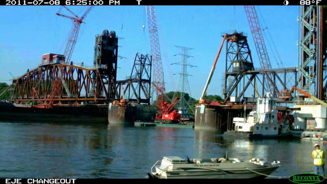 Modjeski and Masters - Lift Bridge Construction Time-Lapse