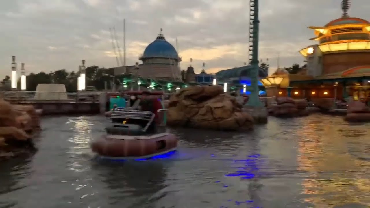 Aquatopia Is WILD! DisneySea's Trackless Water Ride Will Blow Your