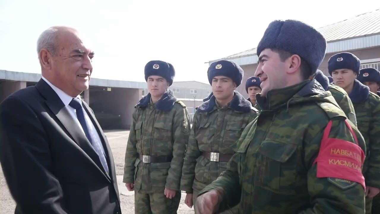 БАРГУЗОРИИ “РӮЗИ ДАРҲОИ КУШОД” ДАР ҚИСМИ ҲАРБИИ ШАҲРИ ИСТАРАВШАН