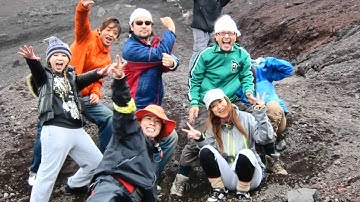 世界遺産富士登山予告