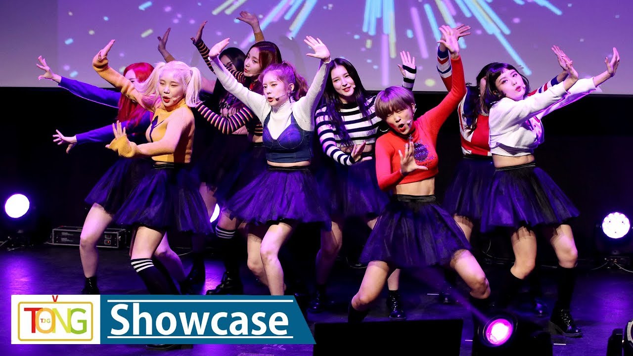 MOMOLAND(모모랜드) 'BBoom BBoom' & 'Curious' Showcase Stage (쇼케이스, 주이, 낸시, 뿜뿜, 궁금해)