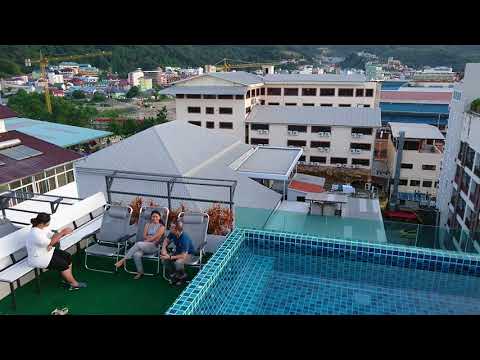 Patong Buri Resort, Patong beach, Phuket - Rooftop pool