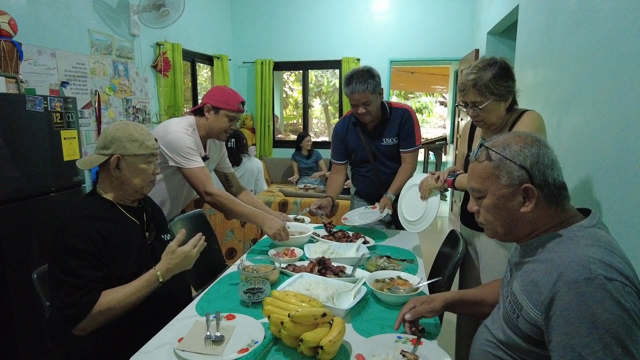 Masarap na tanghalian para sa bisita from California