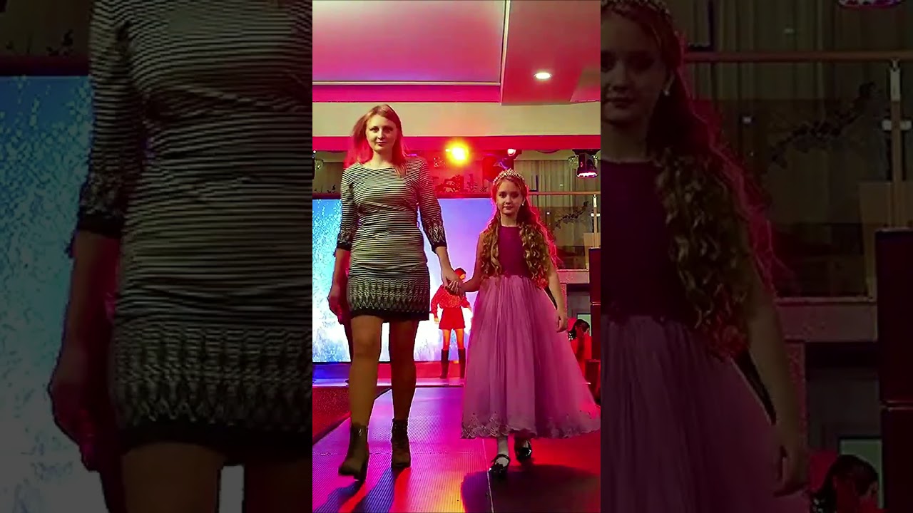 Vika VS mom fashion show 