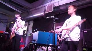 Tom Vek 05 Ton Of Bricks (Rough Trade East London 10/06/2014)