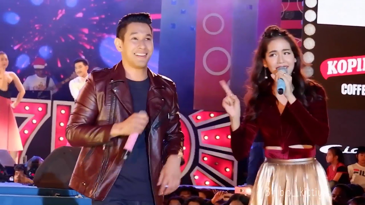 ตาแดงๆ - อ๋อม โบว์  @เจ็ดสีคอนเสิร์ตออนทัวร์พิษณุโลก 22/12/18