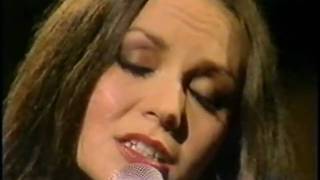 Watch Crystal Gayle When I Dream video