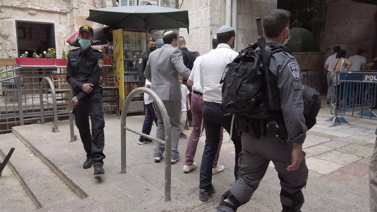 Singing at the Chain Gate, 4k Wander Walking, 25 oct 2020, Jerusalem