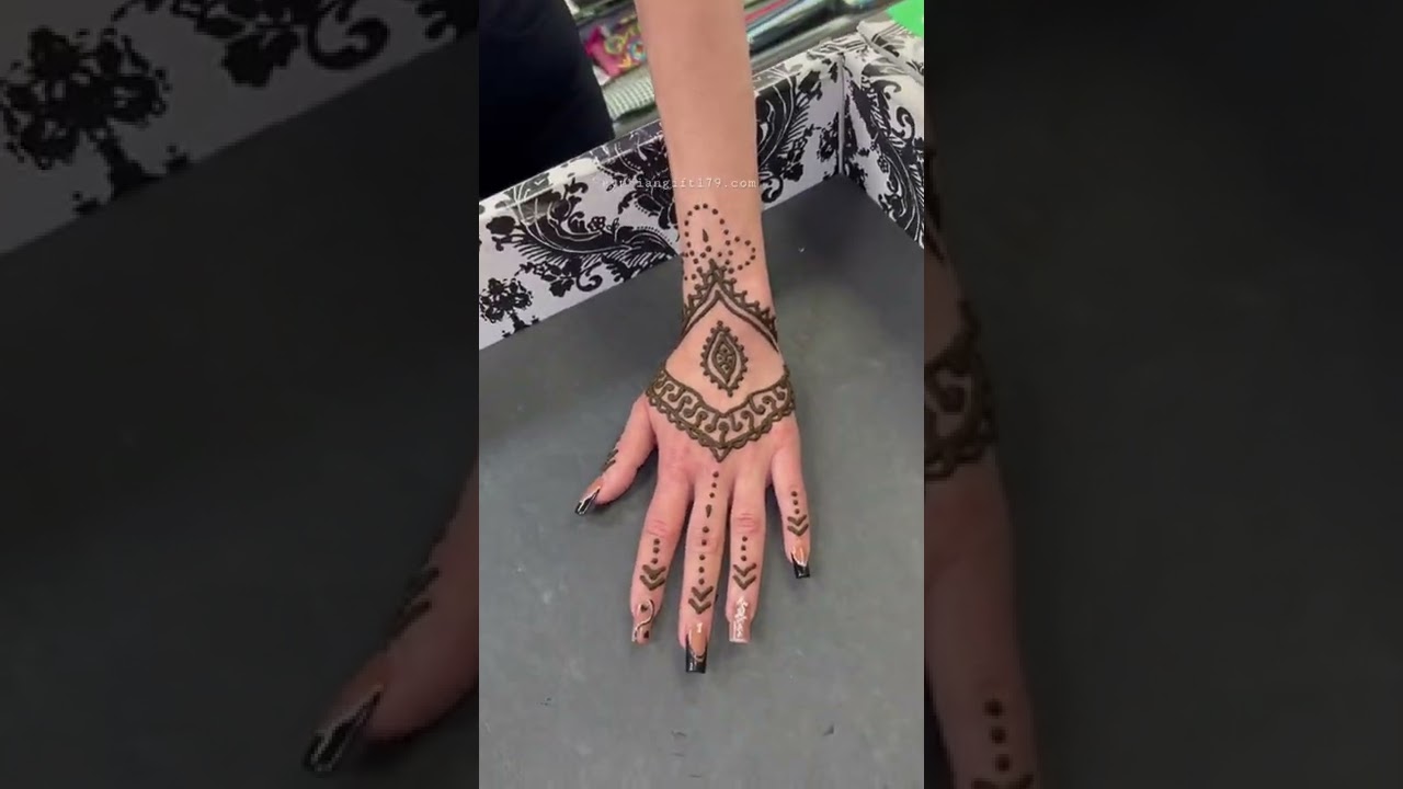 henna temporary tattoo in our store YouTube