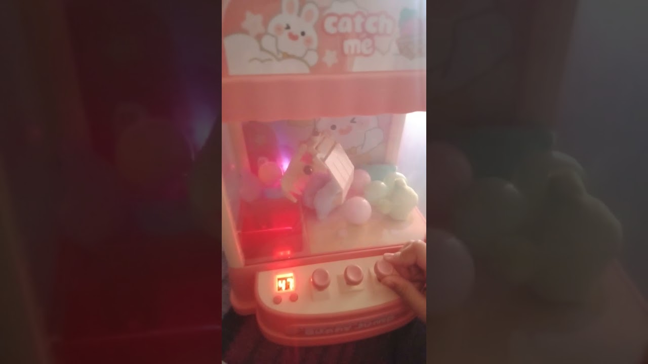 Claw machine toy 🧸