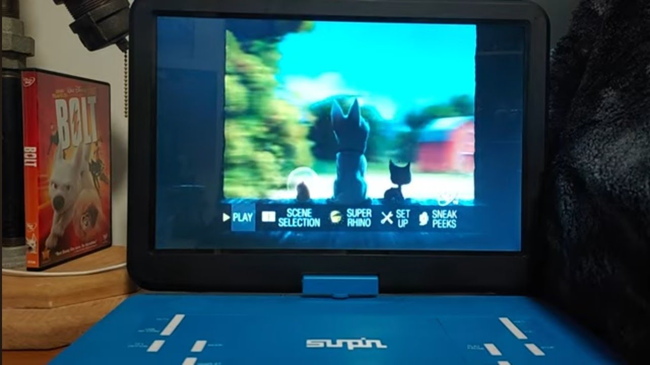 Меню пошагового руководства по фильму Walt Disney Pictures: Вольт DVD 2009 года ⚡️🌆🐕