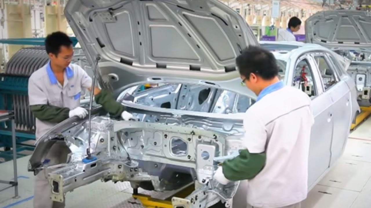 2022 Production line VW plant – Golf, Tiguan, Passat, Beetle, Polo HD