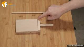 Professionele gnocchi-plank van hout voor het kneden van deeg en het maken van pasta
