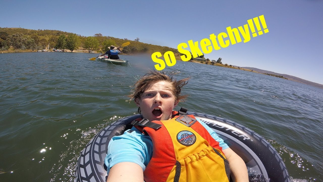 I GOT TOWED ACROSS LAKE JINDABYNE IN A KAYAK!!! YouTube