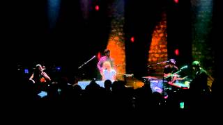 Fredrika Stahl: A Drop in a Sea (2013-03-19: Café de la Danse, Paris, FR)