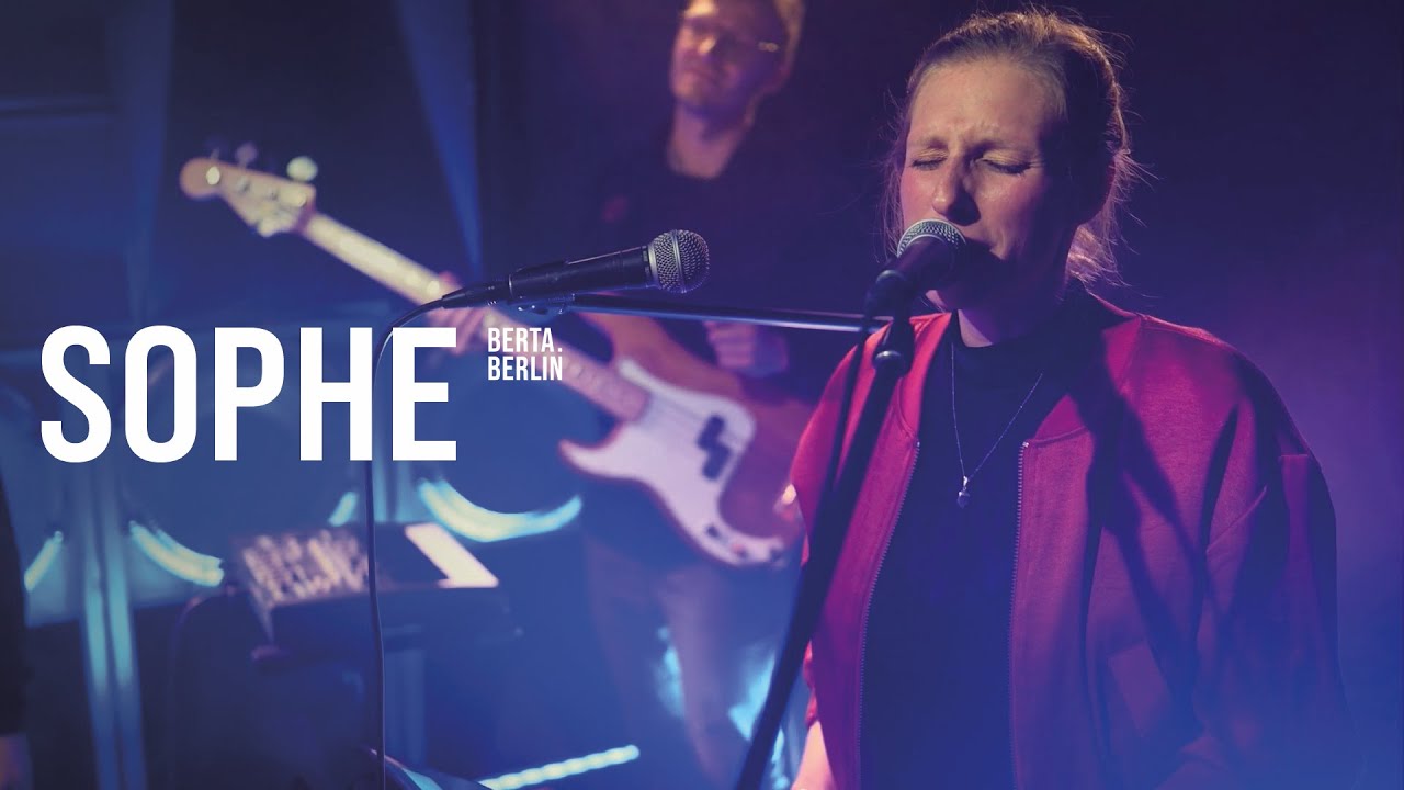 SOPHE - live @ Club Gretchen | LIVING IN A BOX