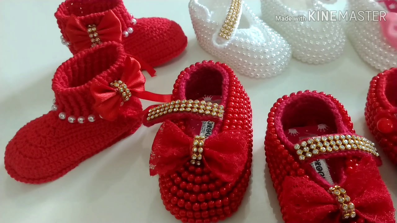 sapatinho de bebe de croche vermelho