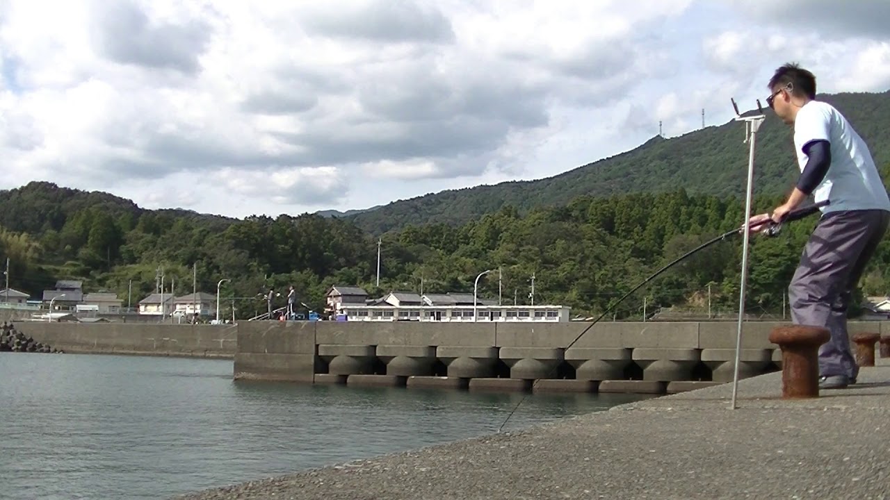 18年10月14日 徳島県 漁港 アオリイカヤエン釣り ｐａｒｔ1 Youtube