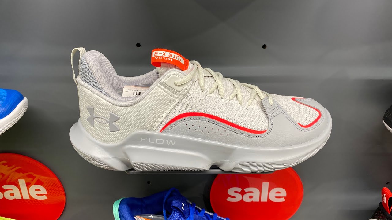 UNDER ARMOUR UA FLOW FUTR X 3 ホワイト/ゴールド Under Armour Ua Flow Futr X 3 Men's Shoes - 3026630-100