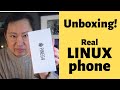 Unboxing of a Pinephone from Pine64!