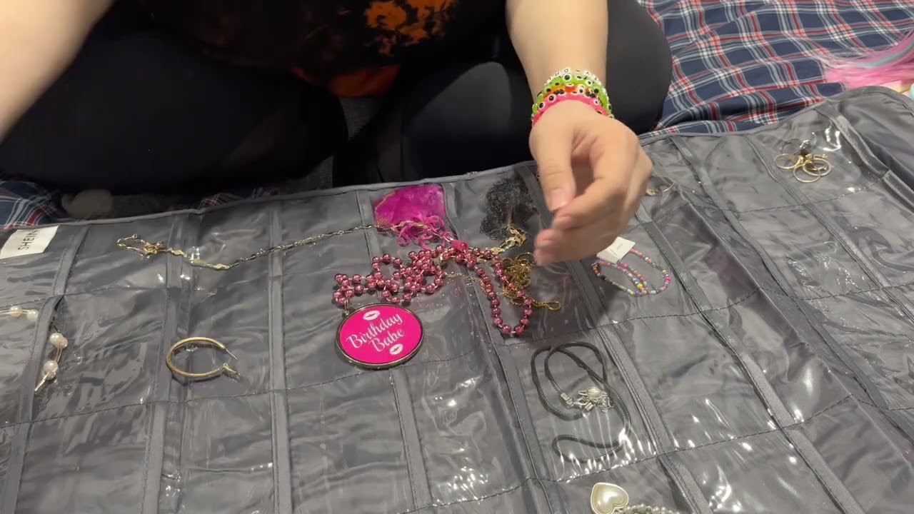 ASMR jewelry organization; jewelry plastic organizer. Lofi asmr