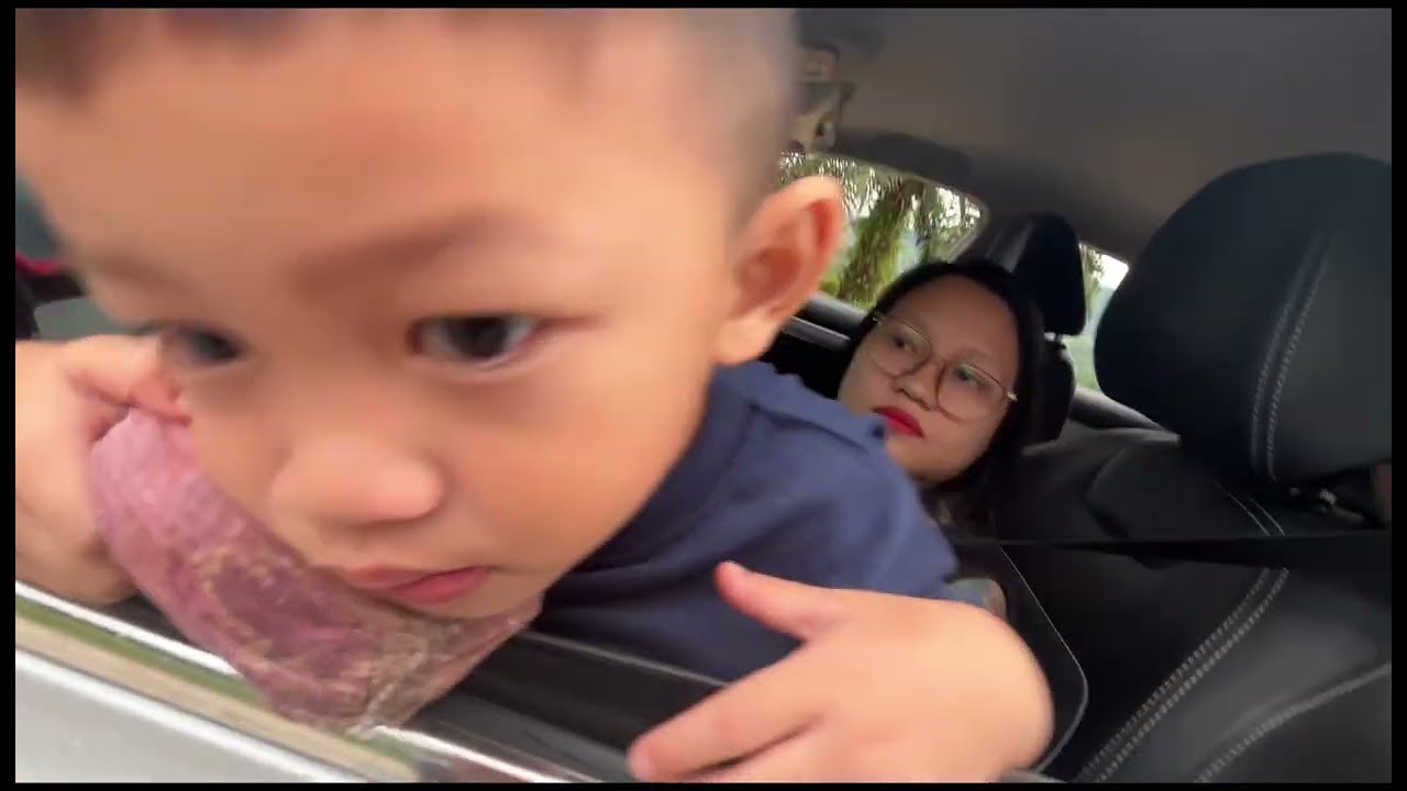 PERGI KE PASAR BERSAMA FAMLIY DAN MAKAN MEE DI ATAS SADAU SIMANGGANG  31 HARIBULAN 12