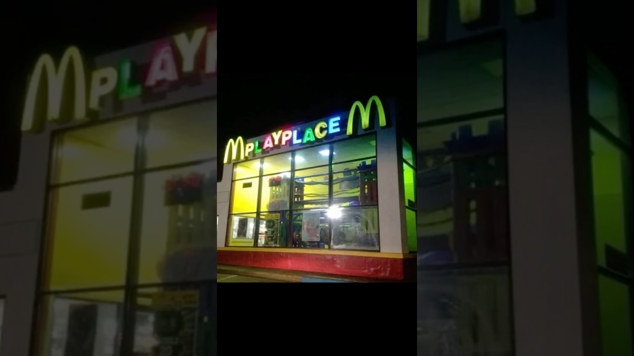 A mc Donald’s in the 2000s ! 