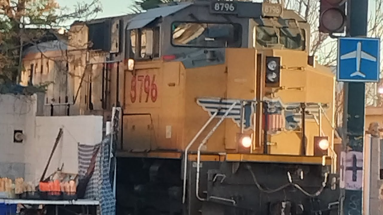 SD70ACE 8796 y FXE 4065 haciendo maniobras en cd Juárez Chihuahua México primer tren de 2026!! 🔥