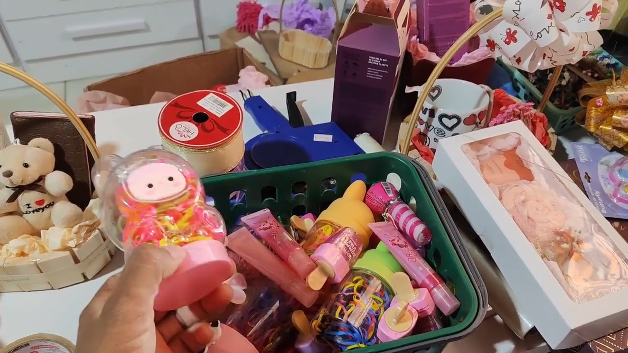 COMO ESTOU DE SAÚDE? E COMO ESTÃO AS VENDAS DE NATAL AQUI NA LOJA..