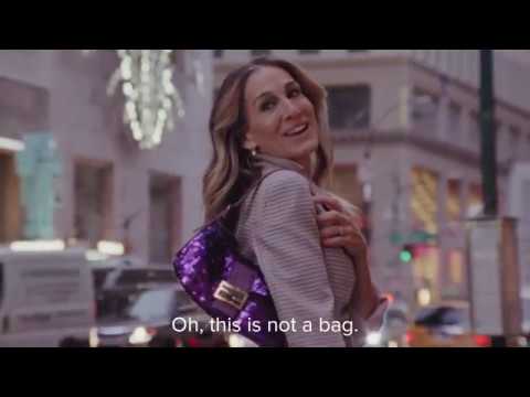 Sarah Jessica Parker Channels Carrie 