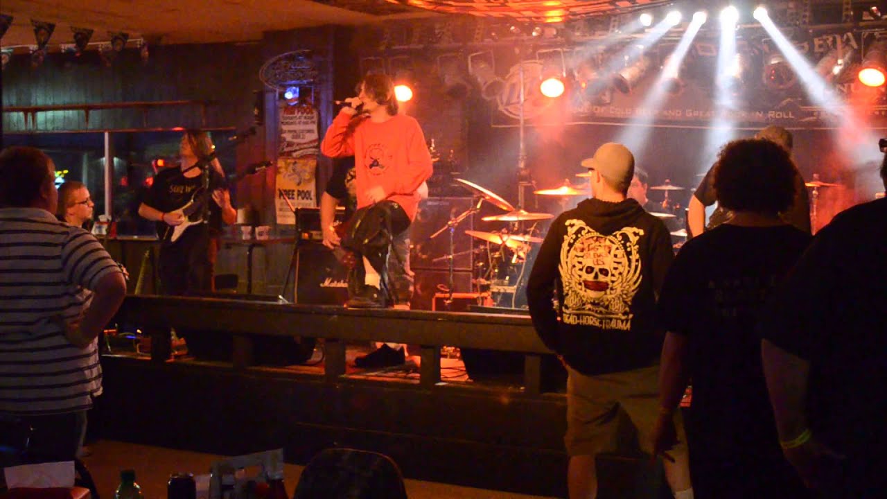 Kobaloi - In The Blood (Live) - YouTube